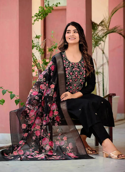 Heavy Rayon Fabric Kurta Set Black