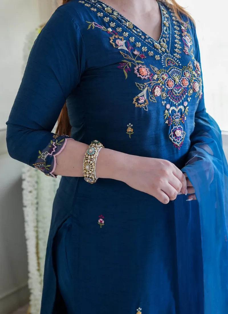 Women Silk Kurta Blue