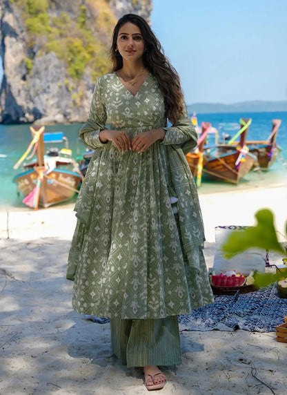 Xena Anarkali Suit Pista