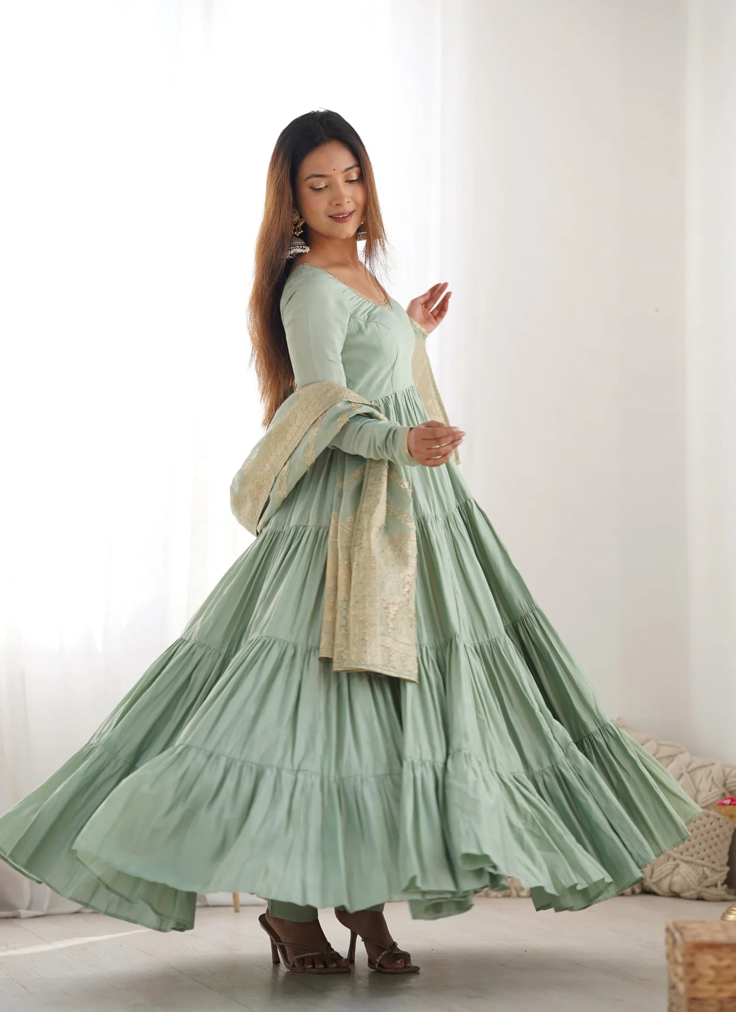 Heavy Pure Romansilk Anarkali Pista