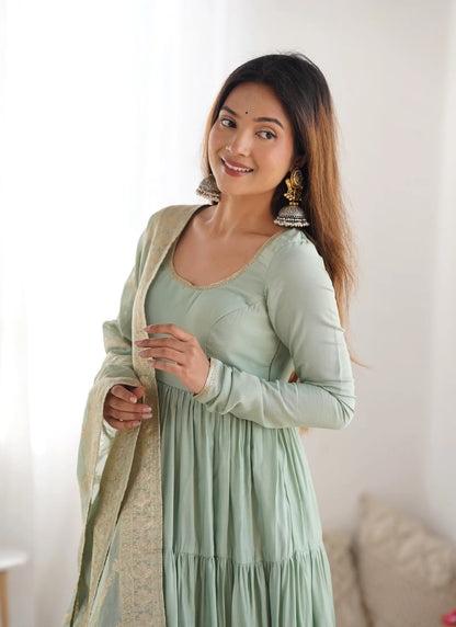 Heavy Pure Romansilk Anarkali Pista